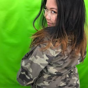 Meet your Posher, Desiree